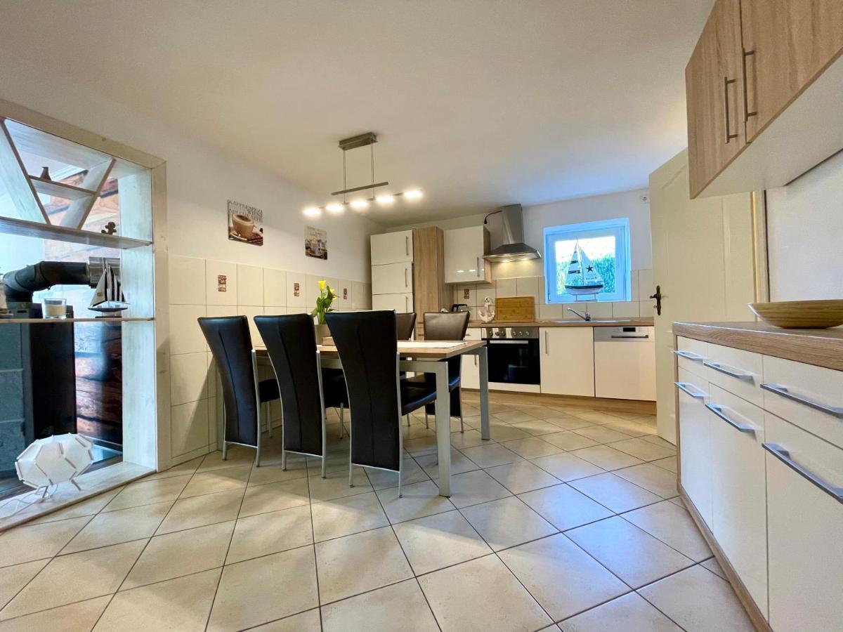 Andre'S Ferienwohnung Stulow エクステリア 写真